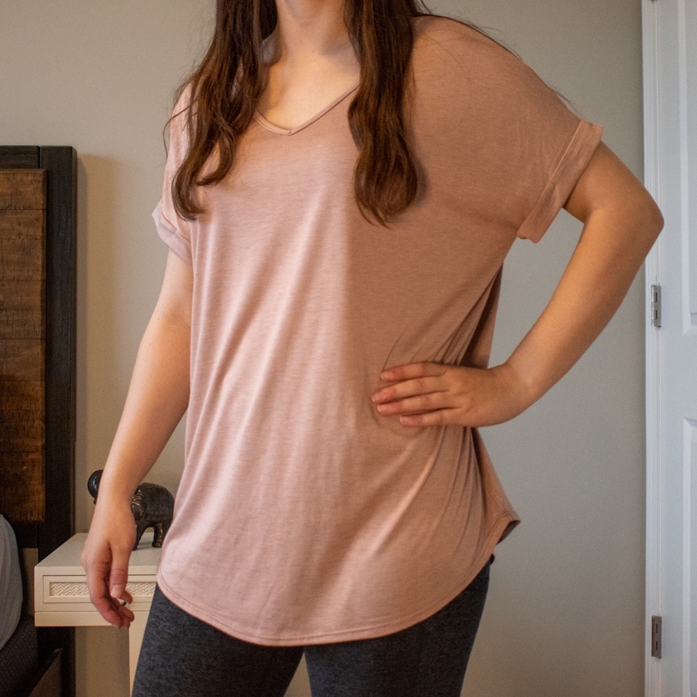 SOLD Short sleeve light pink tshirt